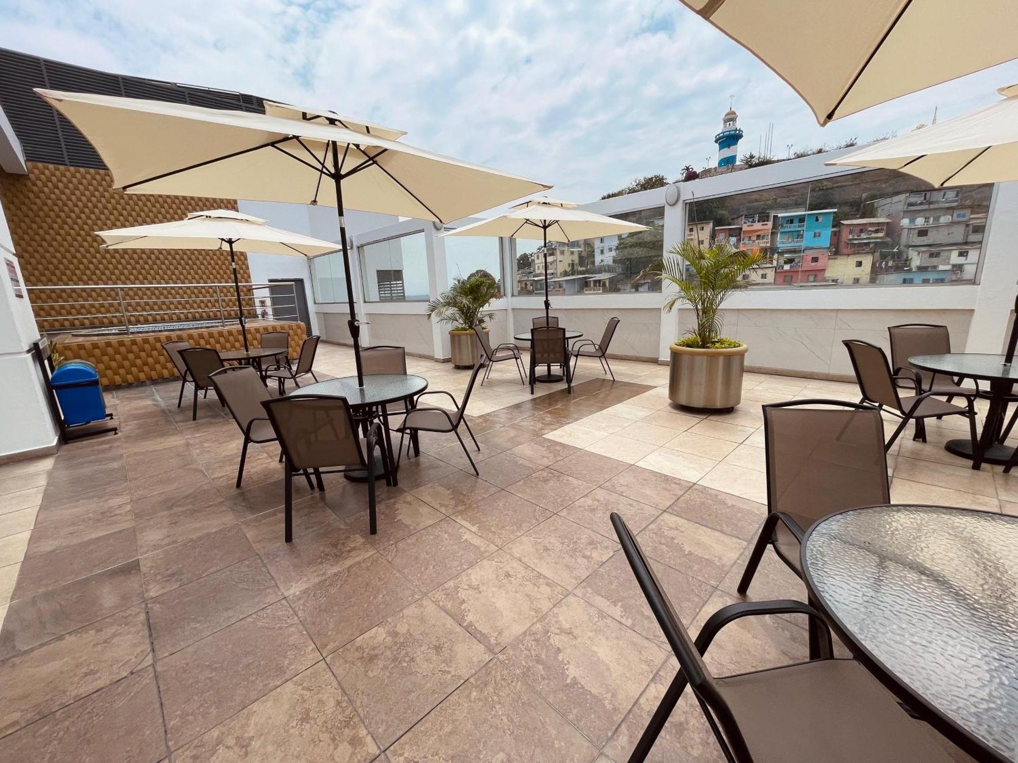 Suite Frente Al Rio En Puerto Santa Ana Riverfront Guayaquil Exteriör bild