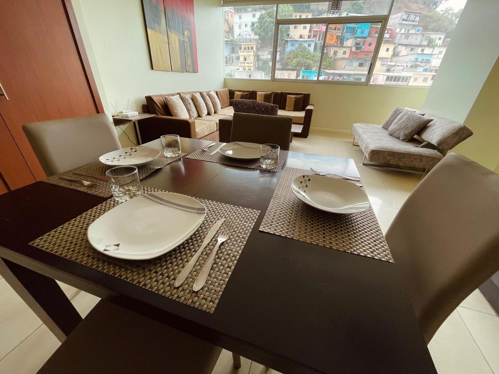 Suite Frente Al Rio En Puerto Santa Ana Riverfront Guayaquil Rum bild