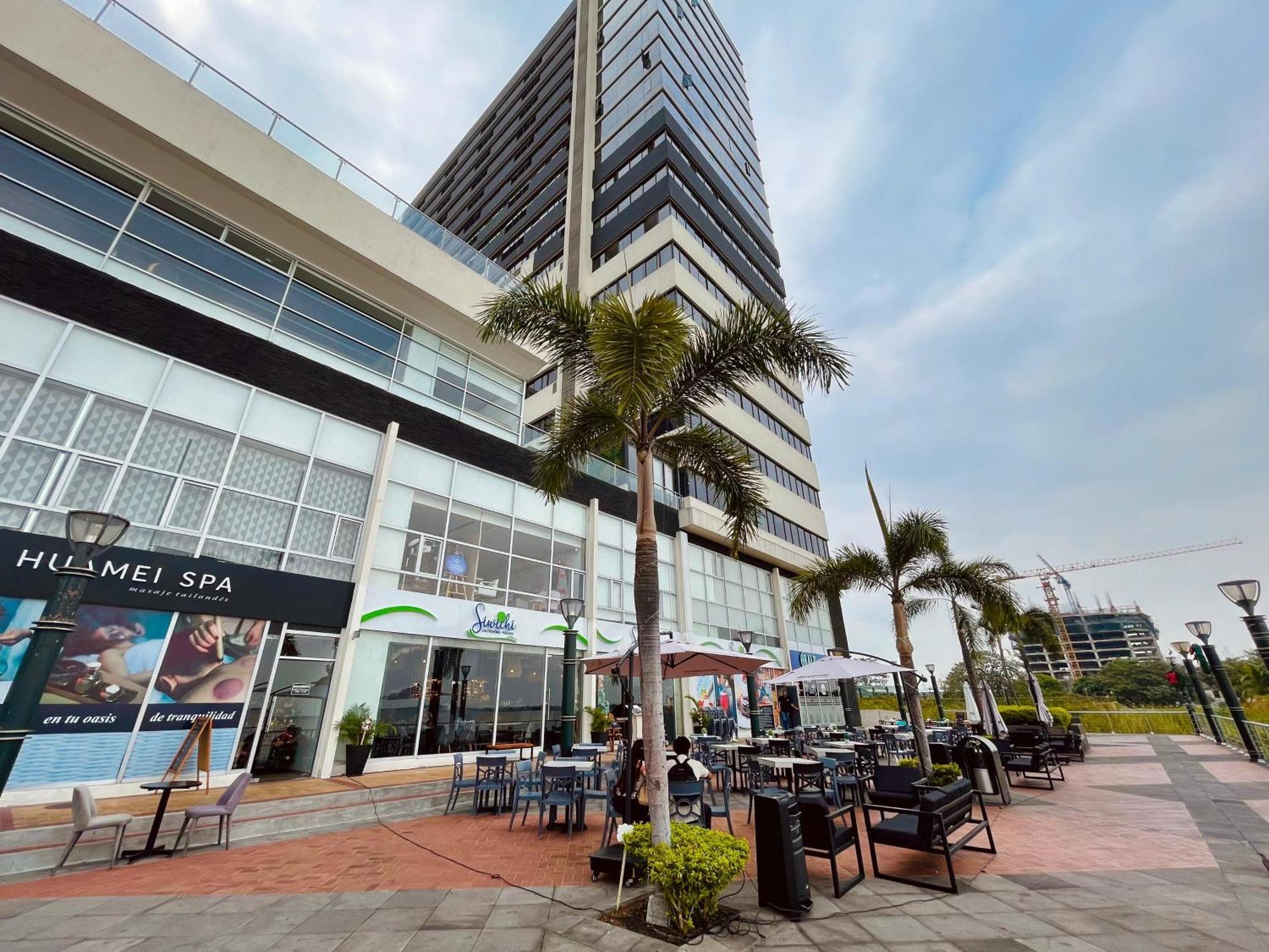 Suite Frente Al Rio En Puerto Santa Ana Riverfront Guayaquil Exteriör bild